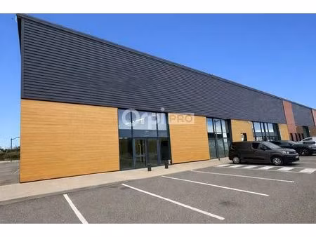 location commerce 486 m²