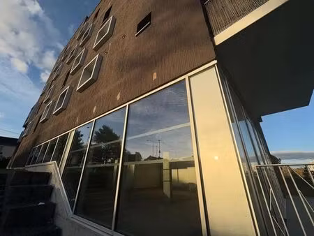 location commerce saint herblain 44800 158m²