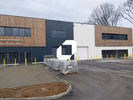 location commerce 709 m² à 1 452 m²