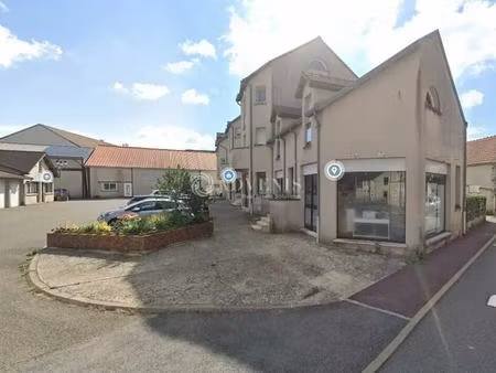 location commerce 52 m²