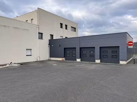 location bureaux 255 m² à 565 m²