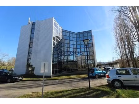 location bureaux 142 m²