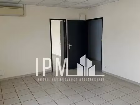location bureaux 118 m²