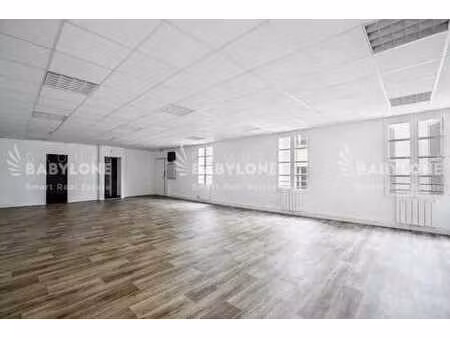 location bureaux 113 m² à 232 m²