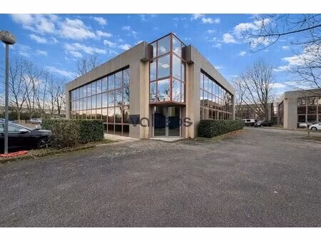 location bureaux 125 m² à 621 m²