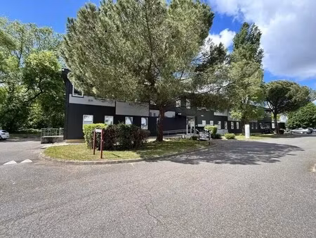 location bureaux 170 m²