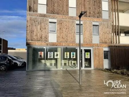 location commerce clisson 44190 165m²