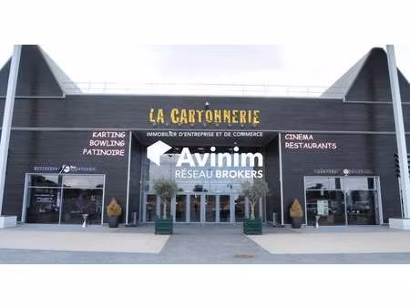 location commerce 350 m²