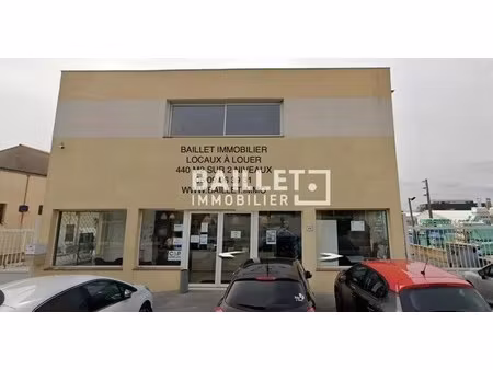 location commerce 458 m²