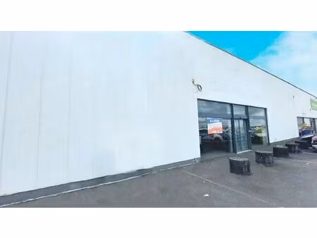 location commerce limoges 87000 839m²