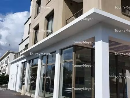 location commerce lorient 56100 84m²