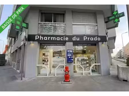location commerce 141m²