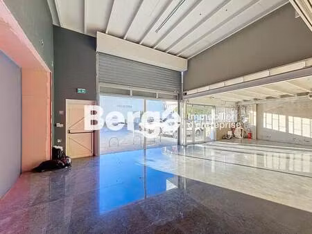 location commerce 450 m²