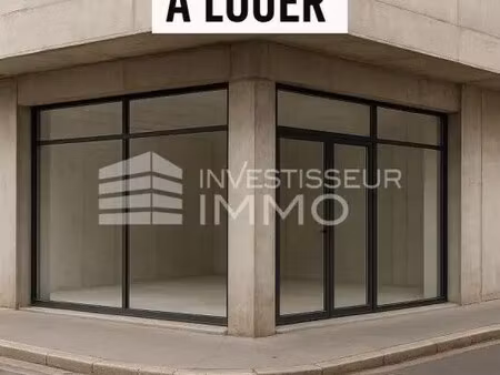 location commerce montreuil 93100 182m²