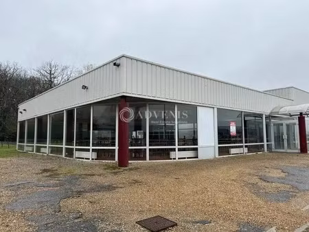 location commerce saint ouen 41100 350m²