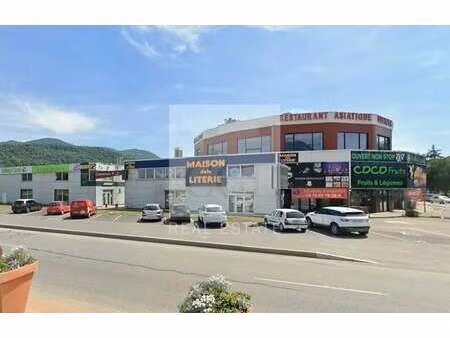 location commerce saint-martin-d’heres 38400 97m² à 242m²