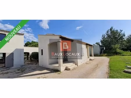 location commerce 142 m²