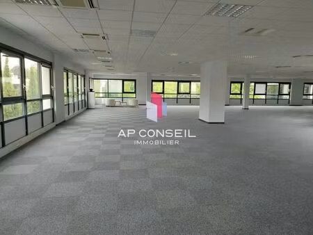 location bureaux 214 m² à 469 m²