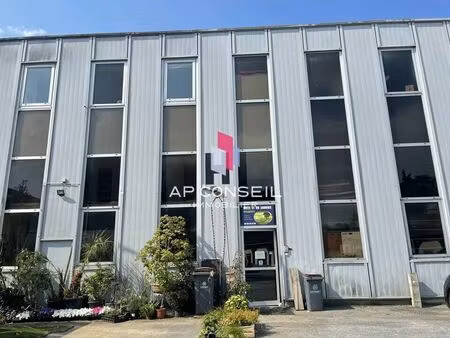 location bureaux 150 m²