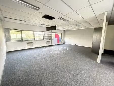 location bureaux 163 m² à 426 m²