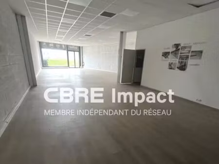 location commerce 167 m²