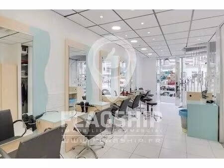 location commerce clichy 92110 95m²