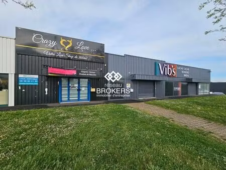 location commerce 187 m²