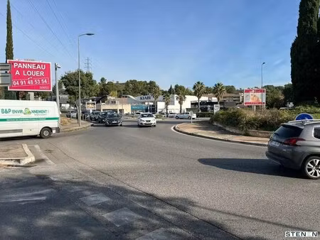 location commerce marseille 13011 53m² à 634m²