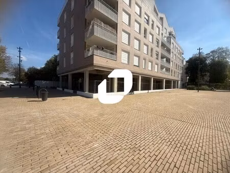 location commerce neuilly sur marne 93330 100m² à 297m²