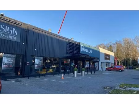 location commerce 450 m²
