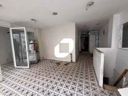 location commerce 70 m²