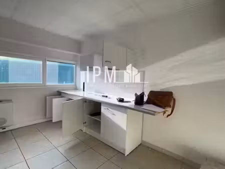 location bureaux martigues 13500 300m²