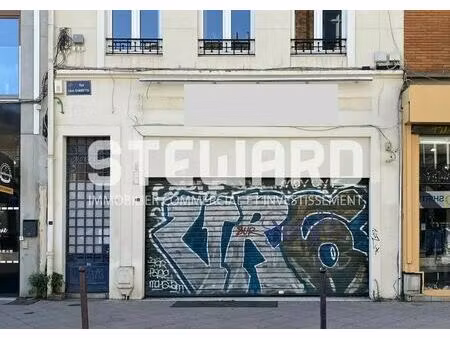 location commerce 110 m²