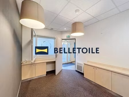 location commerce 33 m²