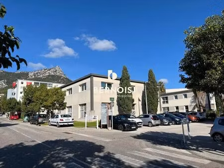 location bureaux 205 m²