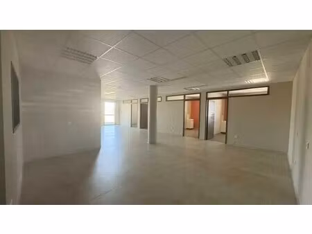 location bureaux 185 m²