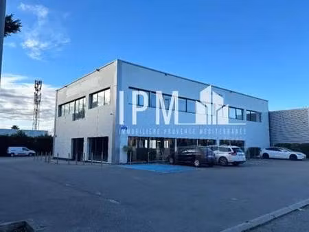 location commerce éguilles 13510 380m²