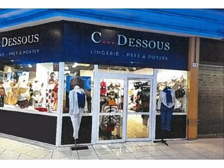 location commerce 93 m²