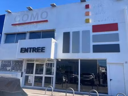 location commerce 450 m²