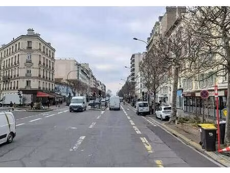 location commerce vincennes 94300 27m²