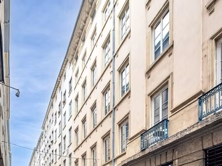 location bureaux 176 m²