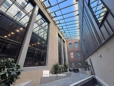 location bureaux 367 m² à 734 m²