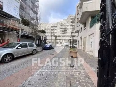 location commerce courbevoie 92400 40m²