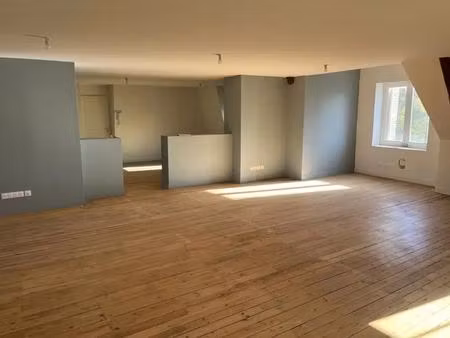location commerce 103 m²