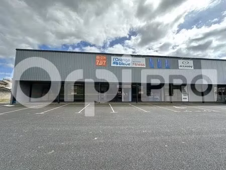 location commerce montlucon 03100 550m²