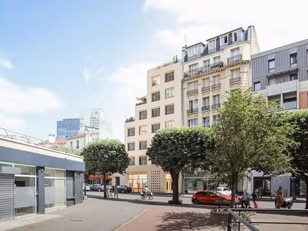 location commerce 90 m² à 241 m²