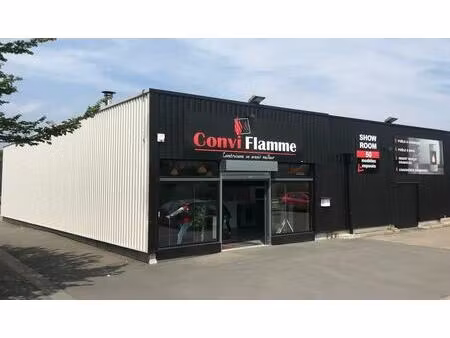 location commerce normanville 27930 380m²