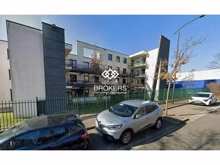 location bureaux 70 m²