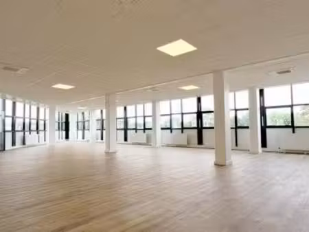 location bureaux 257 m²