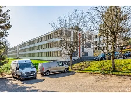 location bureaux 13 m² à 33 m²